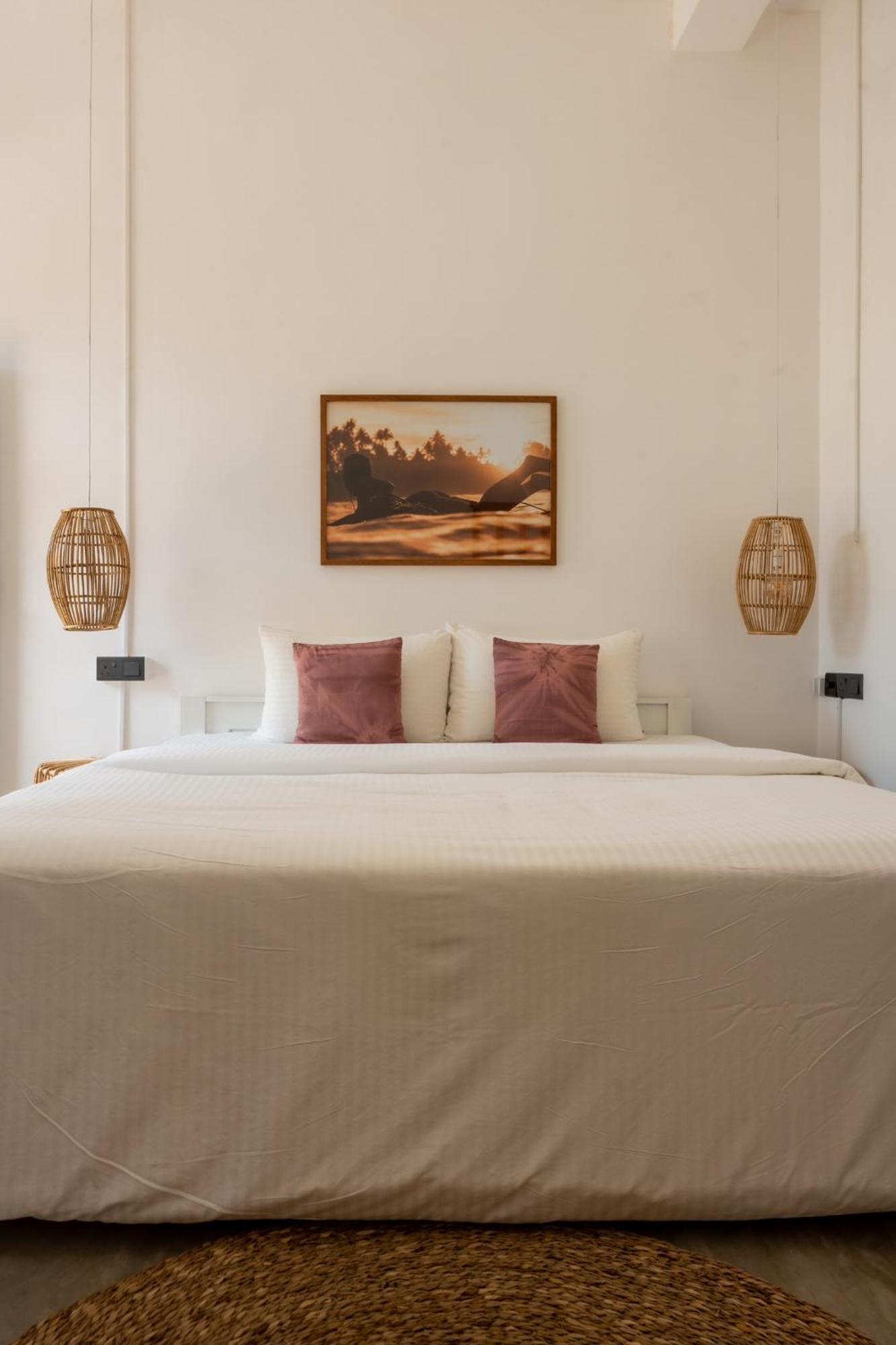Lucky'S Surf Camp Bed & Breakfast Weligama Exterior foto