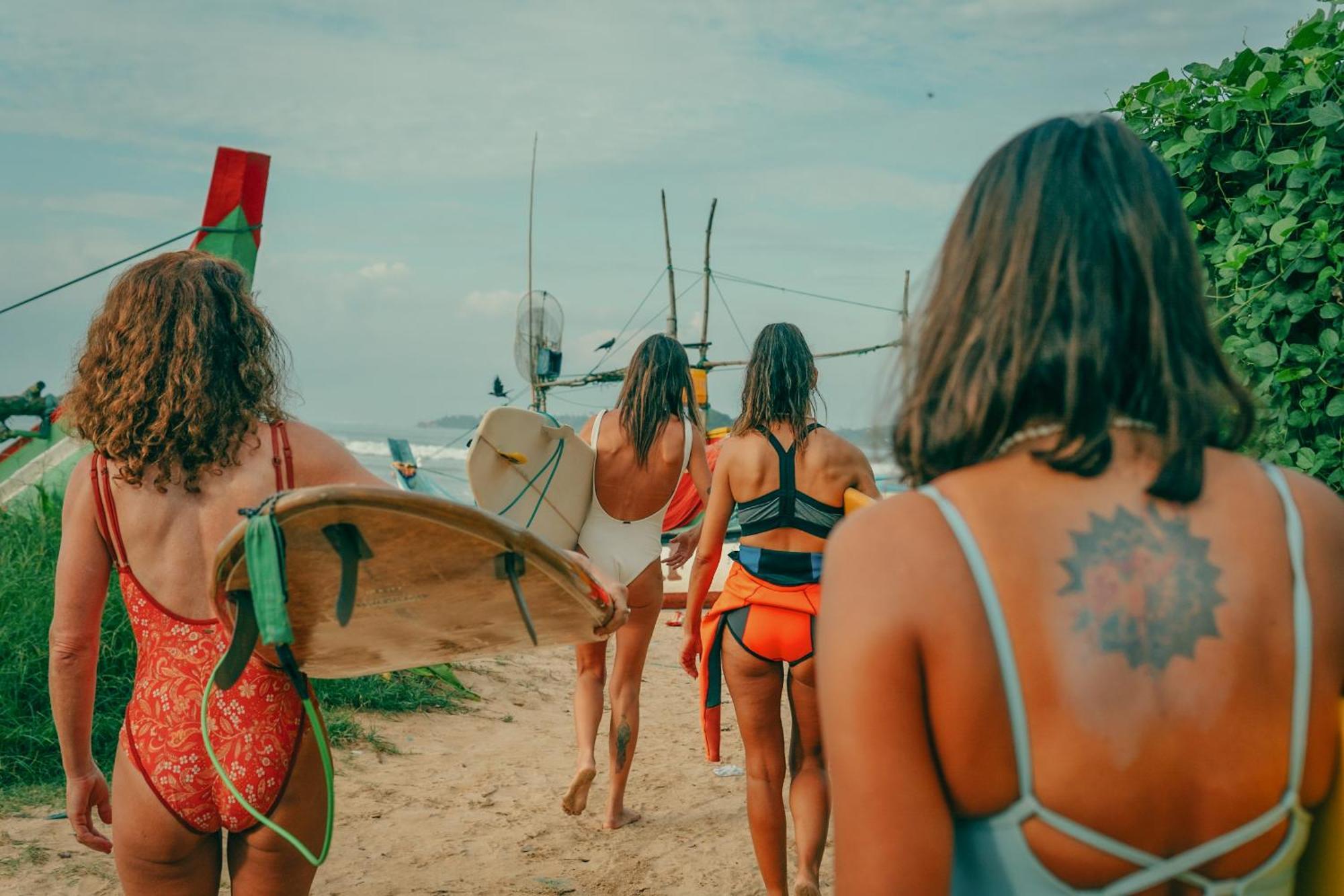 Lucky'S Surf Camp Bed & Breakfast Weligama Exterior foto