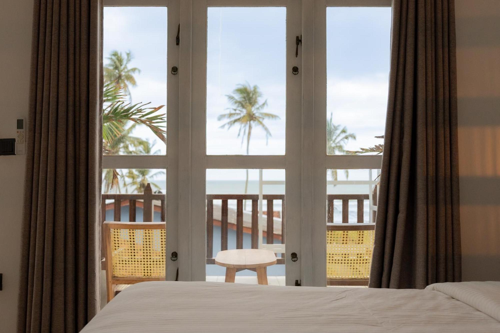 Lucky'S Surf Camp Bed & Breakfast Weligama Exterior foto