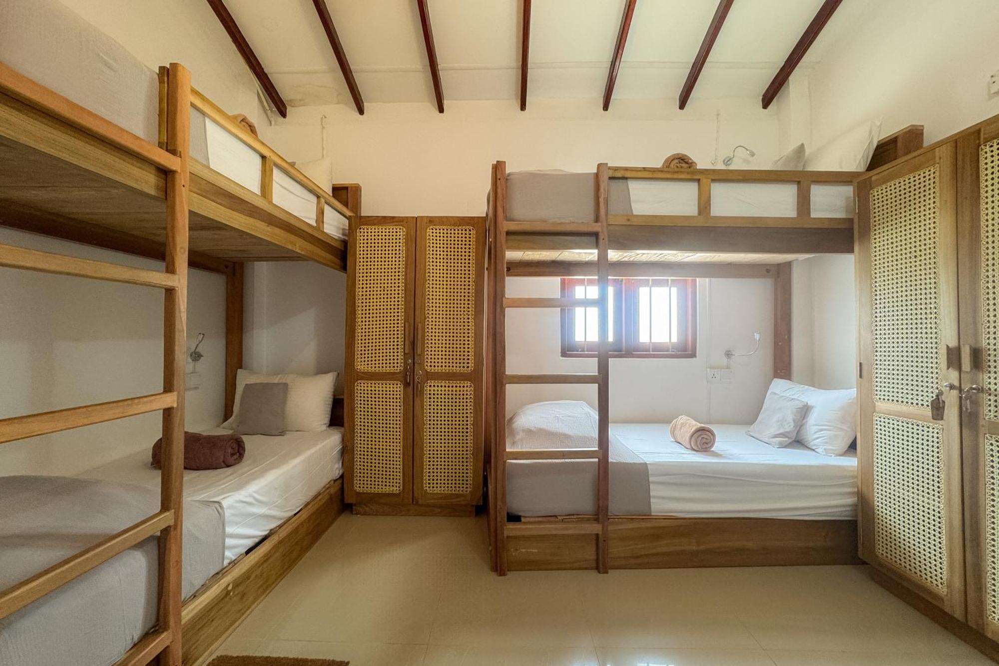 Lucky'S Surf Camp Bed & Breakfast Weligama Exterior foto