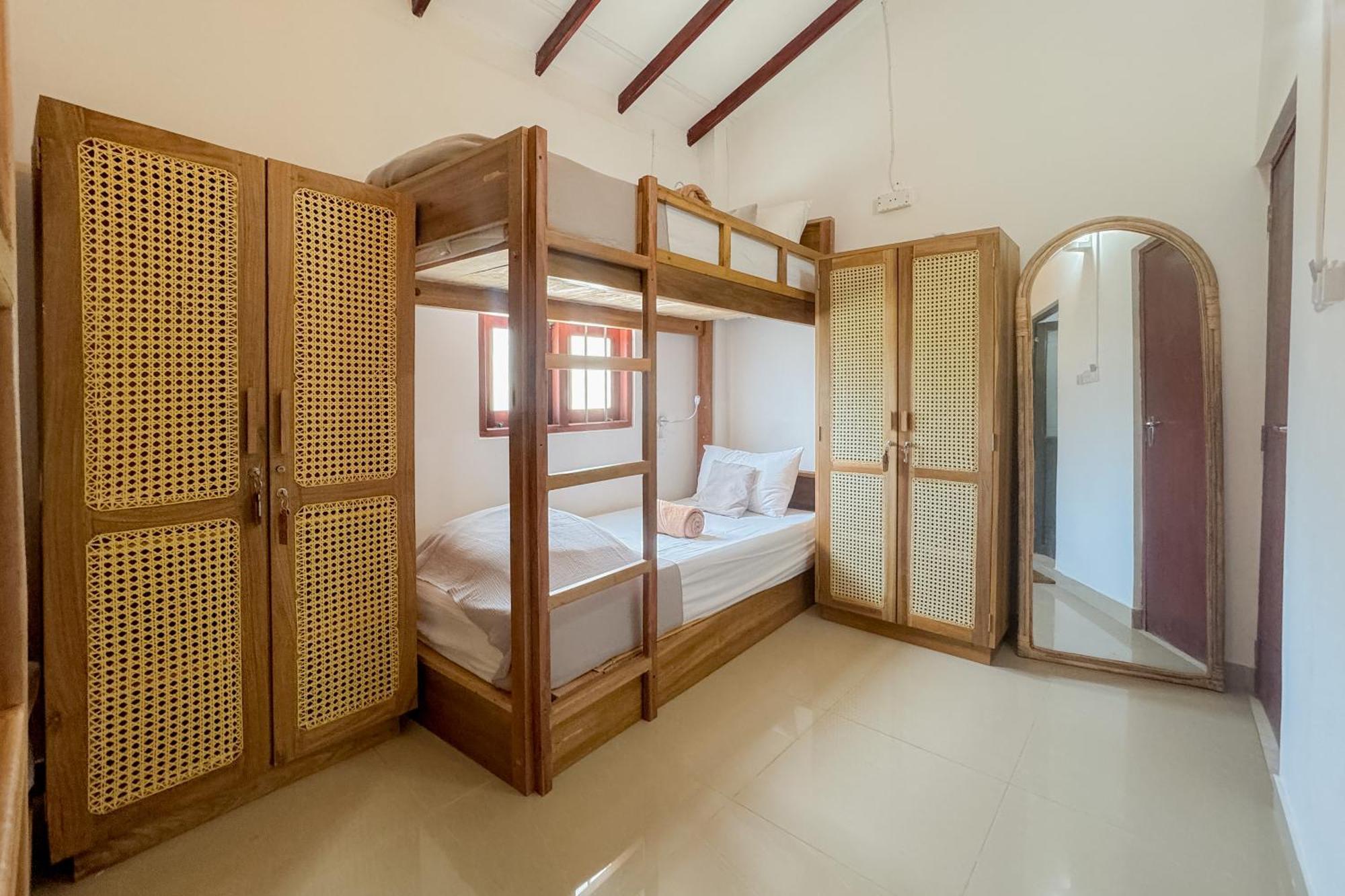 Lucky'S Surf Camp Bed & Breakfast Weligama Exterior foto