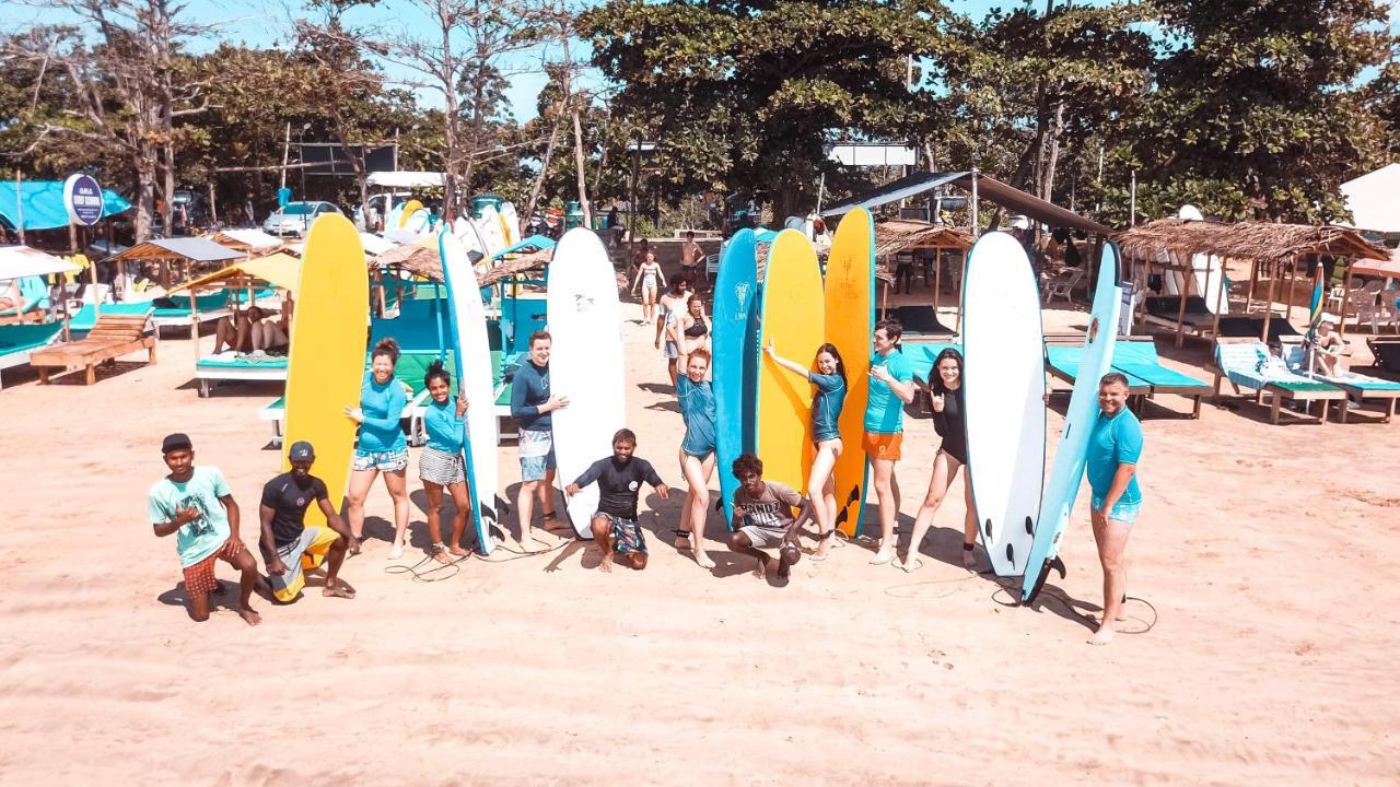Lucky'S Surf Camp Bed & Breakfast Weligama Exterior foto
