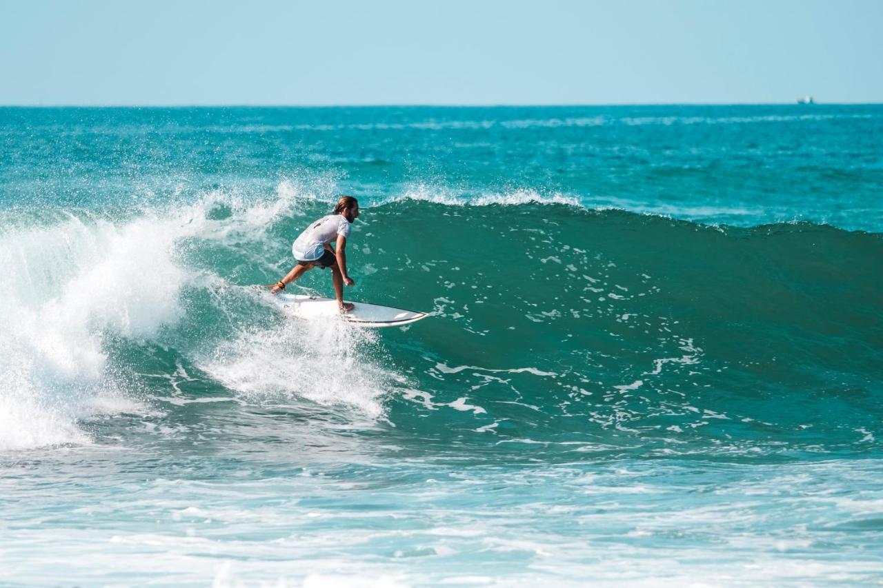 Lucky'S Surf Camp Bed & Breakfast Weligama Exterior foto