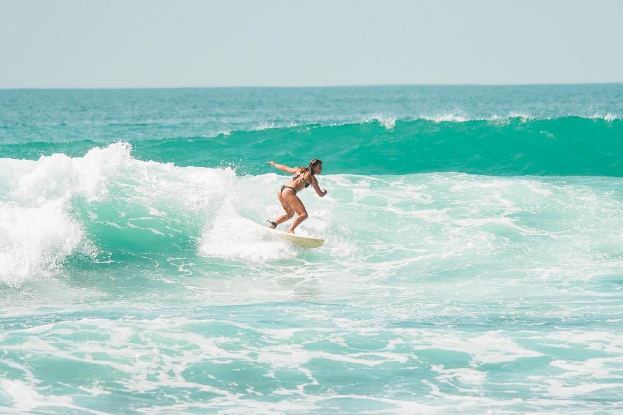 Lucky'S Surf Camp Bed & Breakfast Weligama Exterior foto